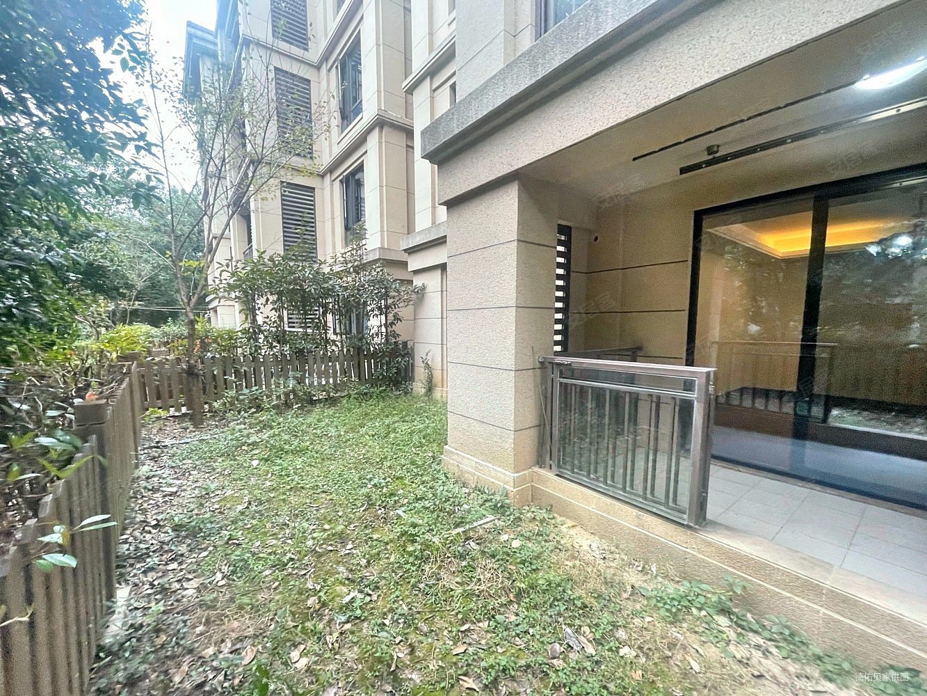 白鹭郡南柳映坊