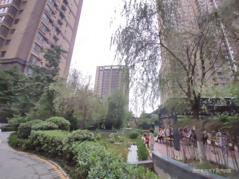 大寨路,宏府麒麟山,毛坯三室,诚心急卖,随时看房,随时签约