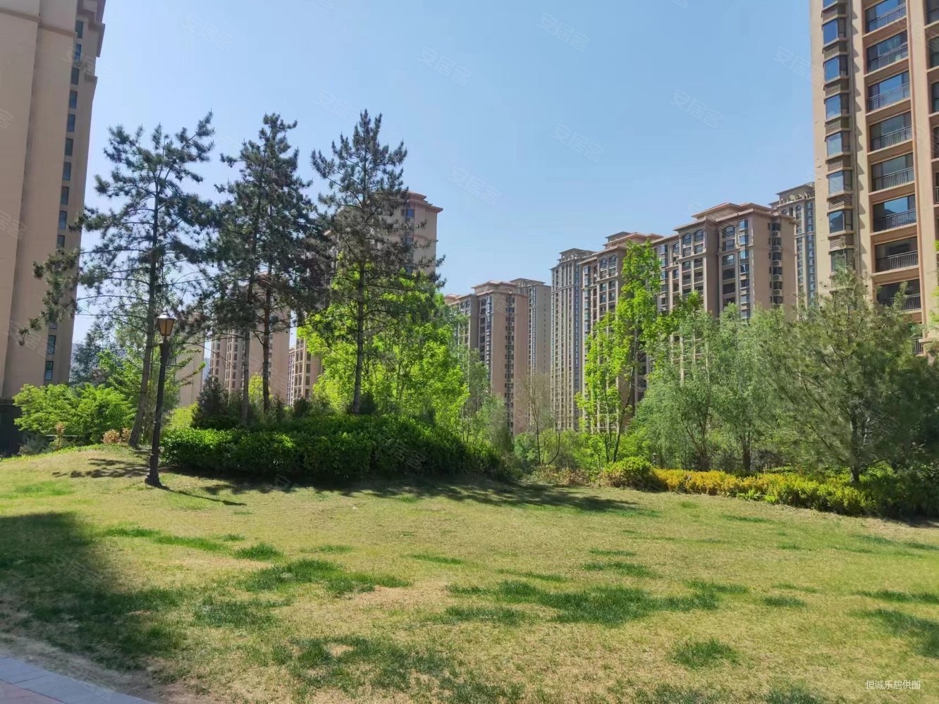 兰州大名城南北通透产权清晰楼龄新双卫高楼层采光充足