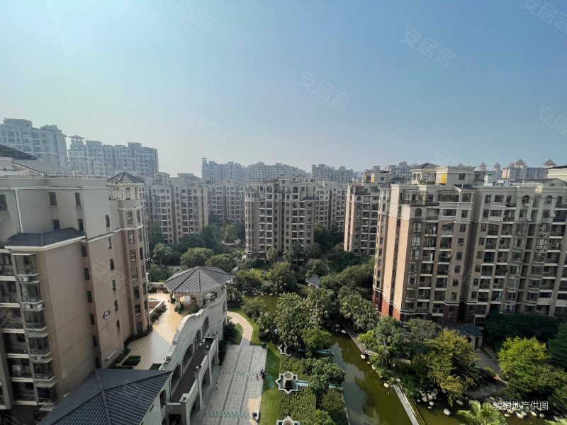 联泰香域滨江3室2厅2卫136.83㎡南北220万