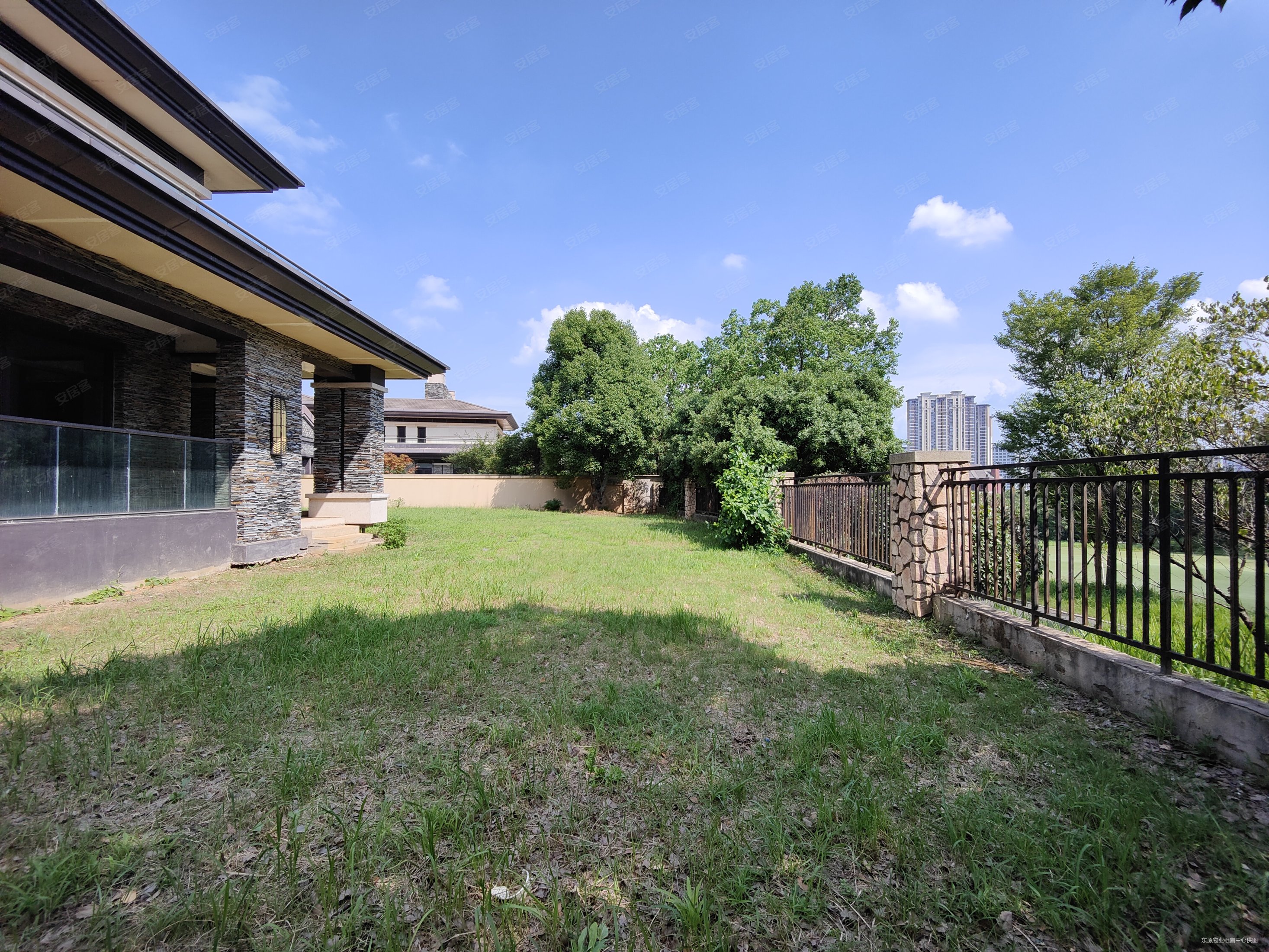 驿山高尔夫(别墅)4室2厅4卫433.85㎡南北2498万