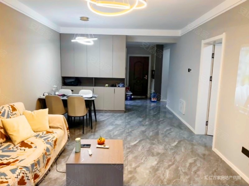 可大议 万城聚豪 通透三居 好楼层送家具家电车位