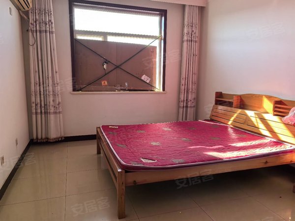 莱芜莱城莱城城区滨河花苑1100元六区滨河花苑精装三室拎包入住出租