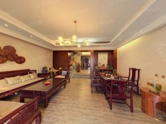 桂林秀峰中隐路秀峰区精装别墅出租，边套，楼龄新，方便停车。出租房源真实图片