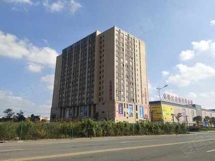 亿联中心摩居,航梅路818弄,航头路1808号 - 上海亿联中心摩居二手房