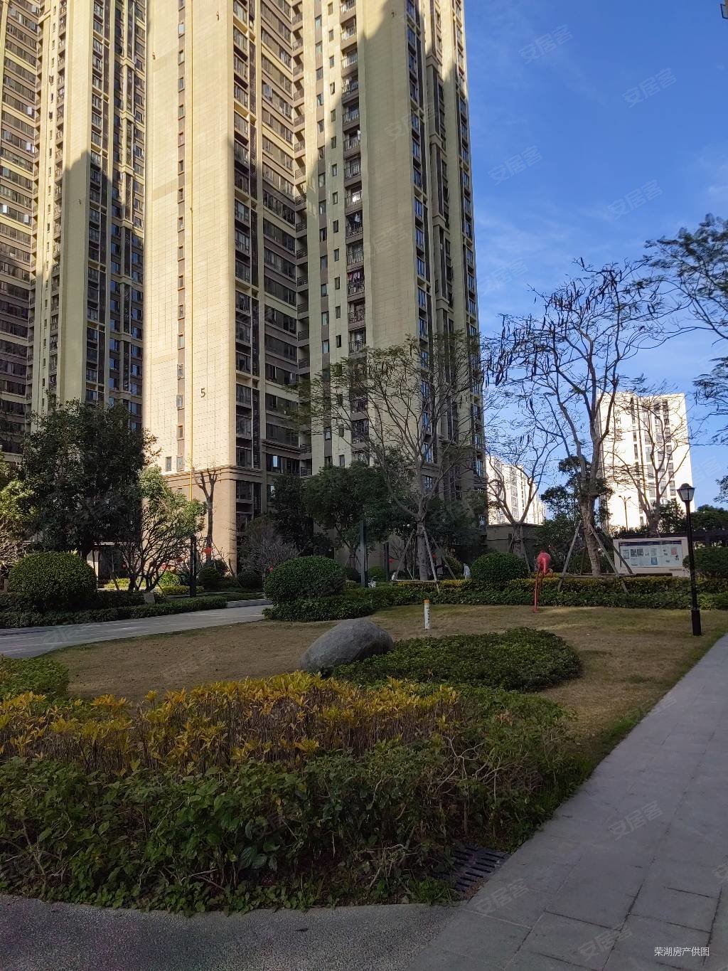 急售龙湖嘉天下边套四房看九十九溪视野开阔价格有惊喜