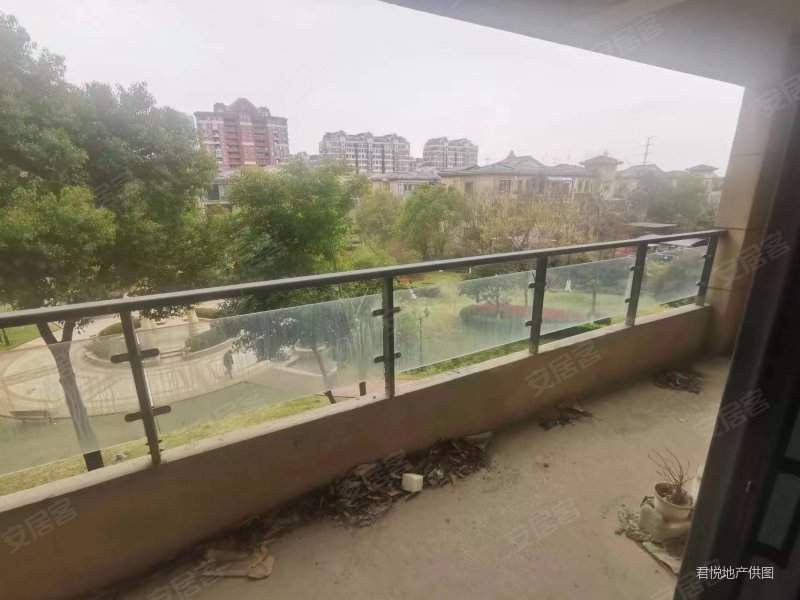 高铁新城植物园板块,舒适3房,户型格局好,无遮挡视野开阔,世茂尚景