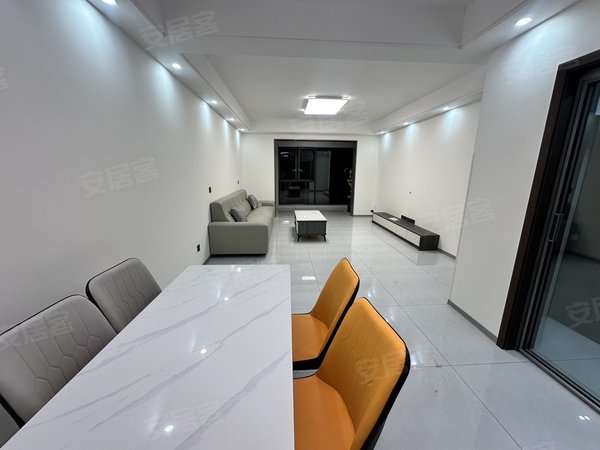 六安金安政务中心瑞梦花园三期实拍 汇文 一中旁 瑞梦花园三期 远大印蘭山 南山新村 三室出租房源真实图片