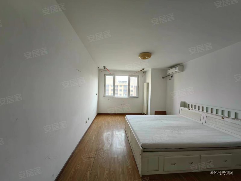 润景园 双卫格局 电梯次顶 楼龄新 商品房