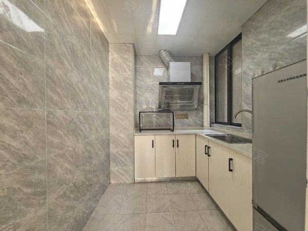 福州仓山三叉街东升新城一区门口就是地铁口)三叉街地铁口电梯两房