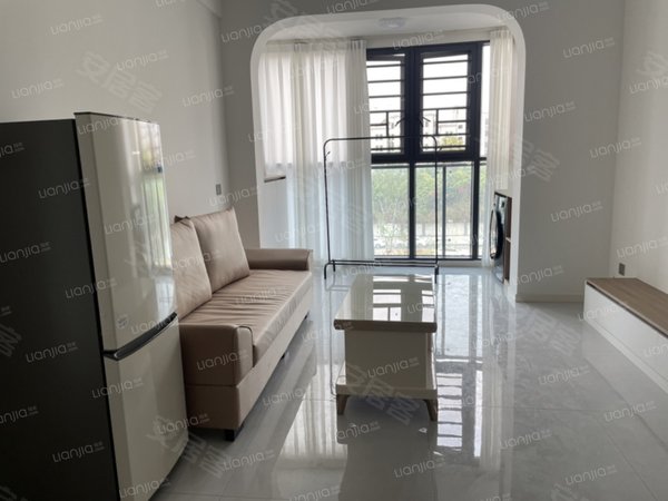 凉山西昌火把广场邛海1号院火把广场 邛海壹号院 套一出租 家具家电齐全 随时看房子出租房源真实图片