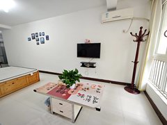 桂林象山中山南路可养宠物可短租,924医院漓江边精装1房,拎包入住,安新洲旁出租房源真实图片