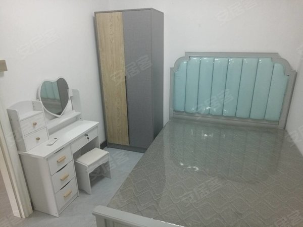 【多图】元洪花园,五一广场租房,无中介单间出租带厨房1300元随时拎包