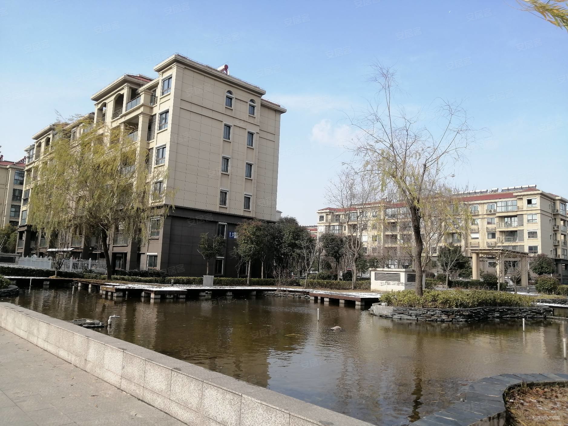 洋房蓝爵庄园126平精装修婚房楼层采光好送车位车库