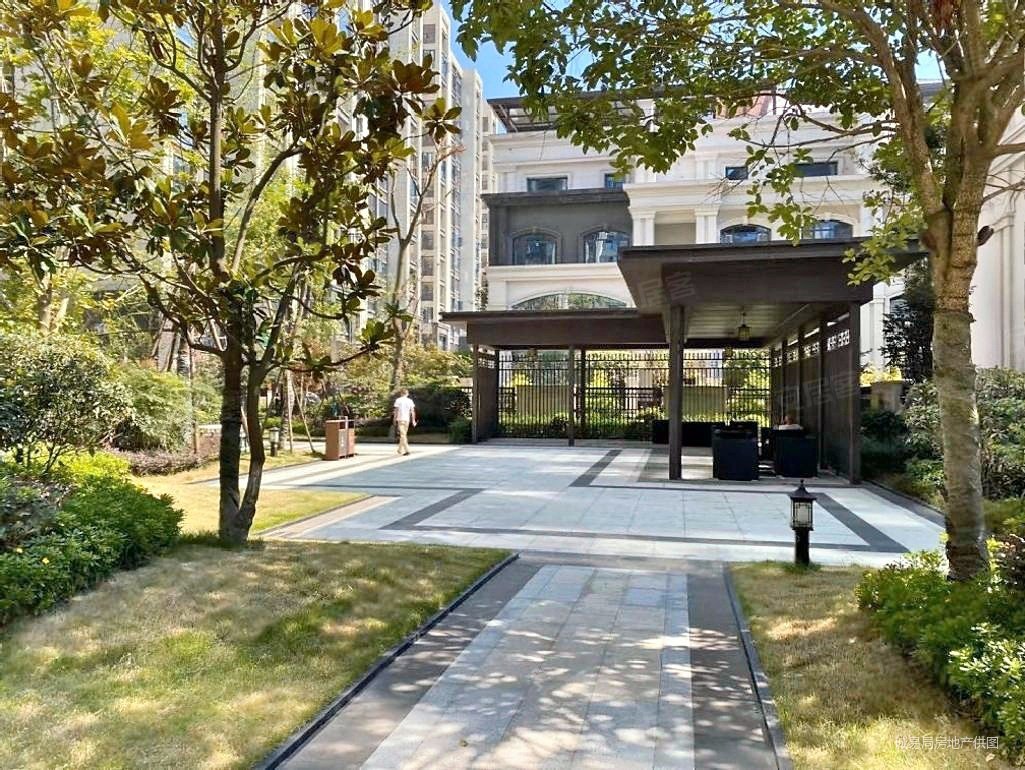 成都房产网>成都二手房>双流二手房>棠湖二手房>香楠国际>