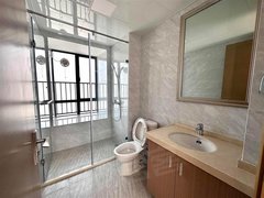 肇庆大旺高新区大旺精装漂亮合租三房主卧 先到先得出租房源真实图片