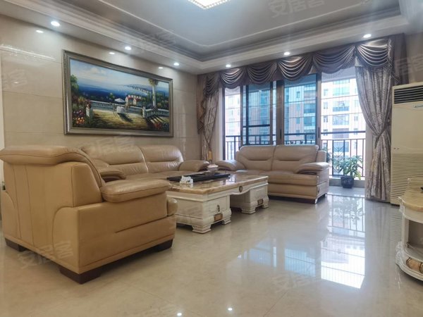 汕尾海丰县海城海悦名城海悦名城 电梯4房 家具家电齐全 停车方便出租