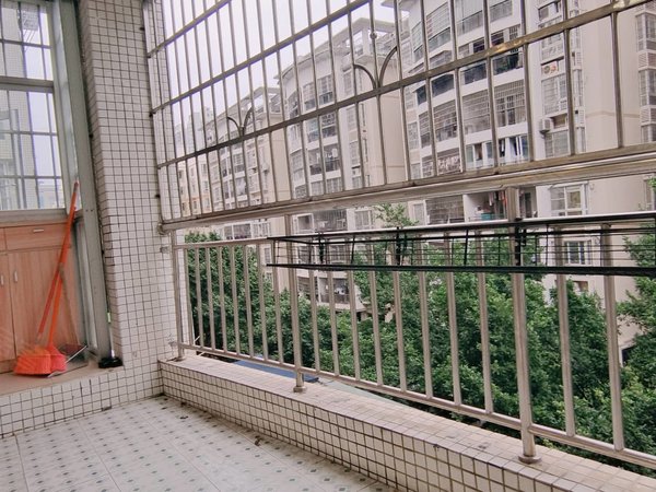 广州黄埔大沙地泰景花园大沙东地铁口2房2厅出租出租房源真实图片