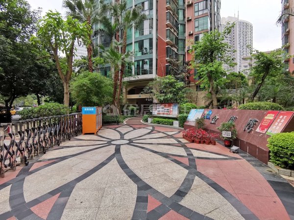 南宁青秀五象广场金湖湾金湖广场地铁口 金湖湾小区 139.