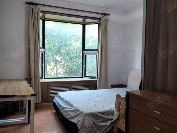 北京大兴亦庄星岛嘉园星岛嘉园大三居 全齐 随时看房有钥匙 可长期