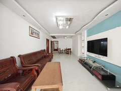 柳州鱼峰天马1仟2 柳石路 城南首座 精装4房 家家具齐全 步梯2楼出租房源真实图片