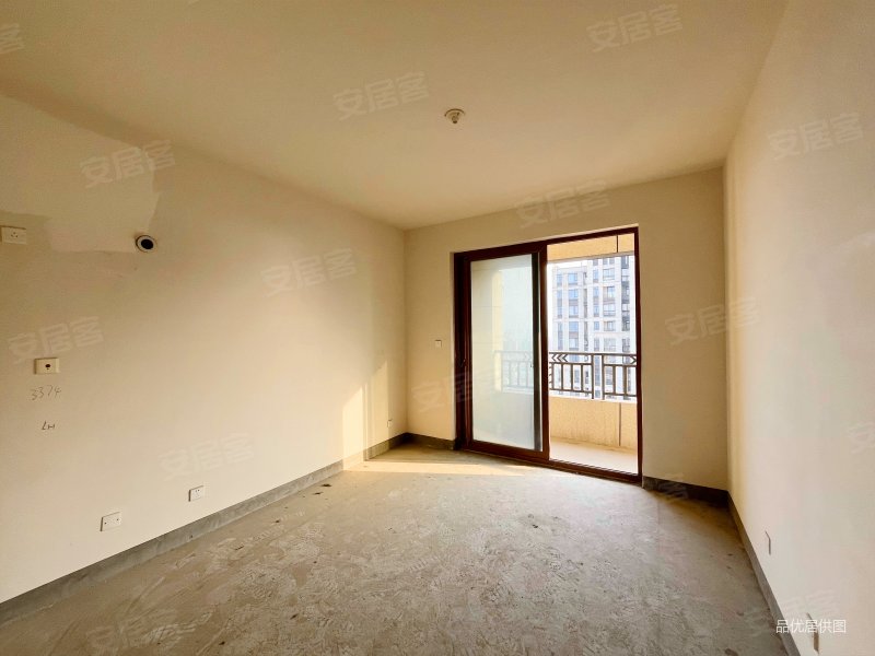 房东急售琴湖壹号大两房好楼层135万满两年有钥匙