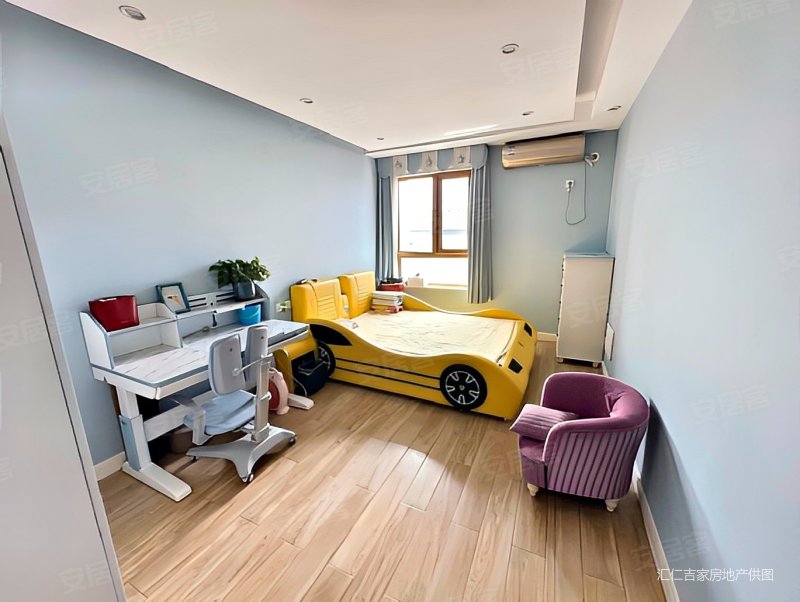 紫泉郡洋房大三室急售可大议送家具家电带车位无个税