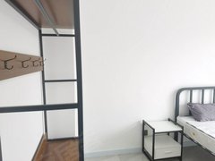 丹东振兴新城区学子园精装修的一居室，采光好，家电齐全。出租房源真实图片