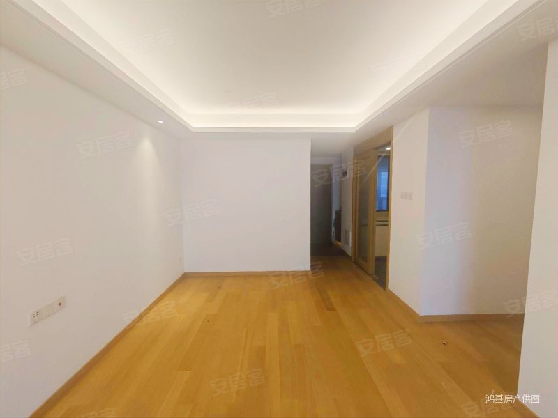 新建二中旁精装修房东急卖