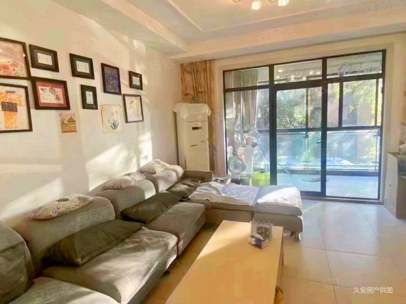 逸品尚东洋房2楼4室2厅2卫采光好证满开价2688万