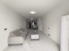 阜阳阜南复政路新一中附近 出租 家具家电都可配齐 看房方便出租房源真实图片