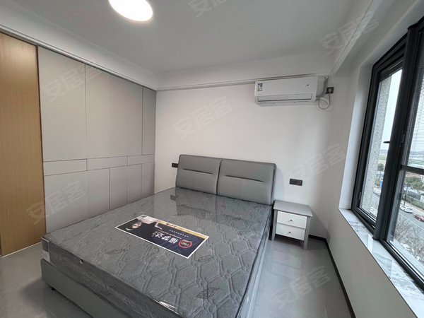 海宁长安镇农发区万城杭悦府下沙奥莱 杭悦府 精装修3房2卫 可合租 拎包入住 有密码出租房源真实图片