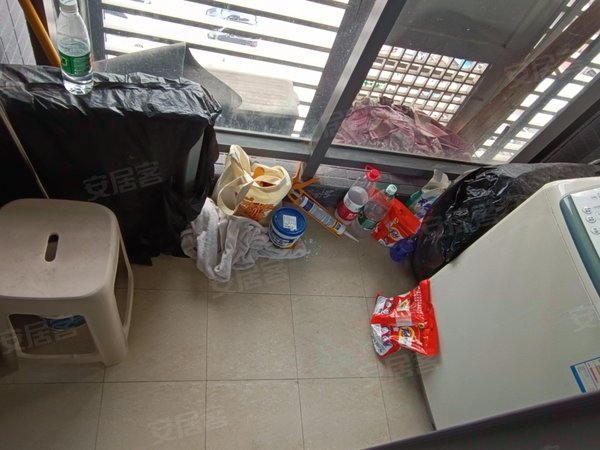 深圳南山南油南园枫叶公寓温馨大房,多加一个书房近来福士广场,近南油