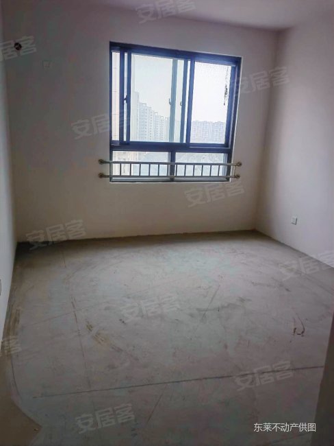 金桂家园楼层3房2卫出售180万随时看