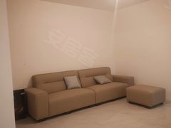 临清先锋路健康街聚合兴城10楼97平方，两室一厅一厨一卫，拎出租房源真实图片