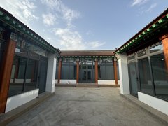 北京通州宋庄宋庄精致中式仿古建筑三合院！商务公司设计影视家庭居家带菜园！出租房源真实图片