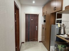 永泰城公寓 1室1厅1卫  电梯房 精装修65平米