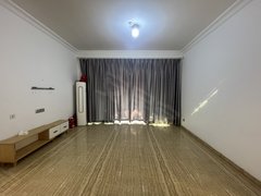 常熟东南开发区东南开发区中心湖湾天境花园 4室2厅2卫  电梯房 精装修143平米出租房源真实图片