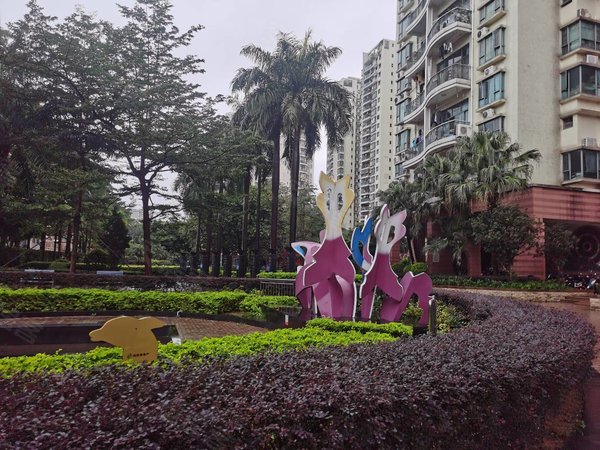 深圳宝安西乡丽景城丽景城 大两房 中低楼层 12号线地铁口5000出租