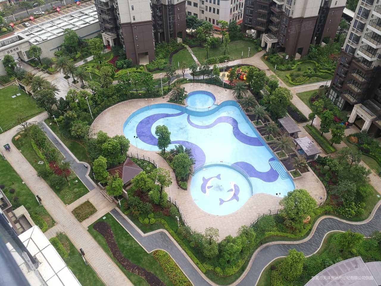 颐景湾畔笔架山路100号3室2厅2卫9976平方米