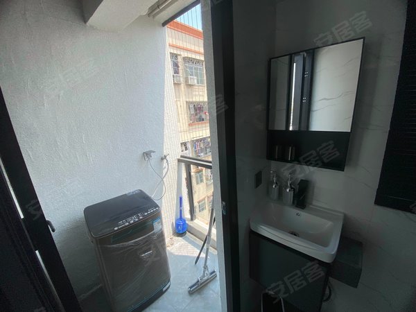 【多图】宝民花园(建民二路),流塘租房,阳台精装大单间 近地铁 押一付