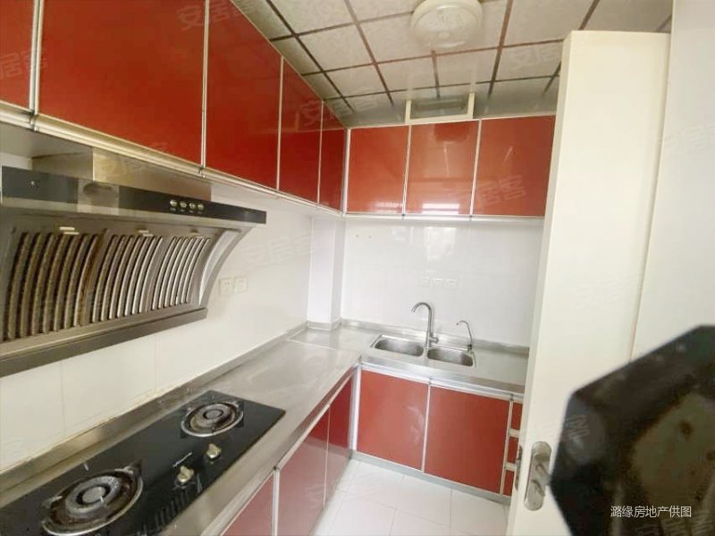 下朱庄街 超低密度 有电梯 近地铁 交通便利 大两居,君利新家园二手房