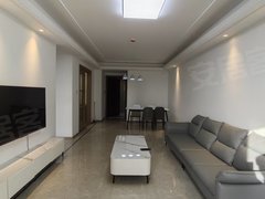 新沂建邺路锦绣华庭出租绿地三室两厅一卫精装修，家具家电齐全拎包即住，1400月出租房源真实图片