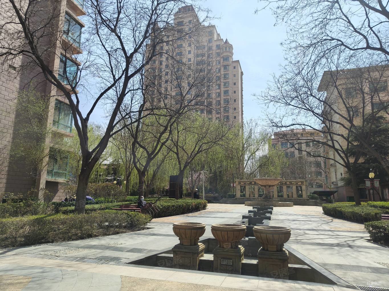 雁滩天庆嘉园太阳岛两室两厅电梯房纯南 近地铁2号线环境优美