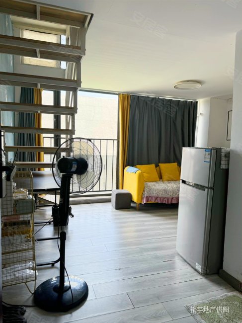 致越优城 有电梯 次新小区 近医院 朝向好 临地铁