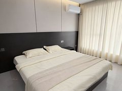 北京大兴亦庄急租！亦庄 自家房源整租 可全包无杂费无中介 近地铁可月付！出租房源真实图片