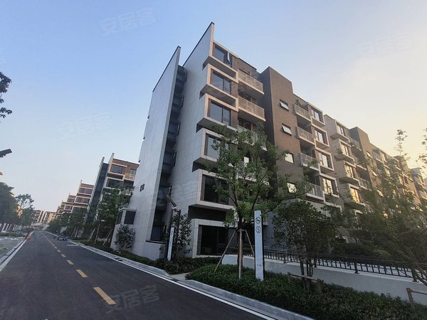 苏州吴中木渎苏州樾府实拍 苏州樾府精装3房整套出租 临近地铁 悠方