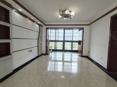 海口龙华滨海山高学校附近  昌茂城邦 大四房 拧包入住  可配家具出租房源真实图片