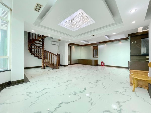 深圳罗湖翠竹翠景山庄翠景山庄顶楼复式 可住家可做办公室 钥匙在手