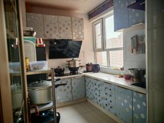 张北张北镇张北城区看房方便,带家具家电,领包入住。。。。,,,,,,,,,,,出租房源真实图片